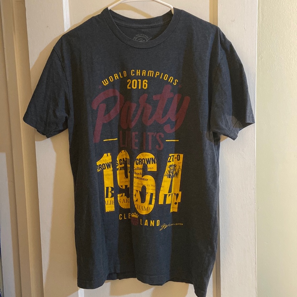 Cleveland Cavaliers world champs t shirt (2016)